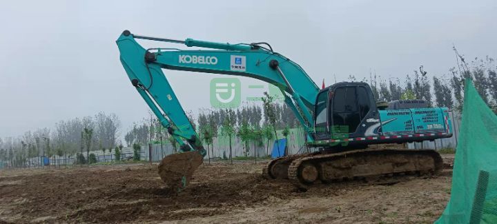 出售神鋼350挖掘機，車況沒問題，液壓系統完美，動作快協調有勁，純土方個人車