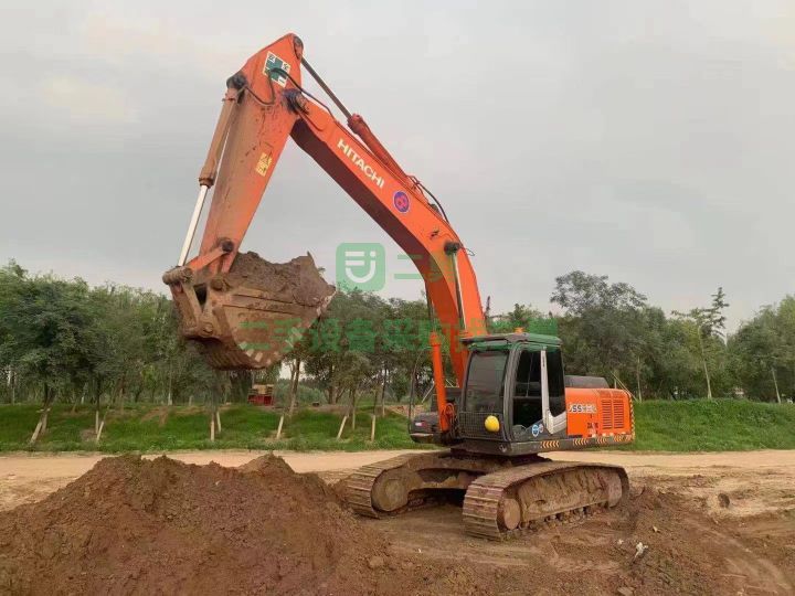 出售日立350-3挖掘機(jī)，機(jī)況完美