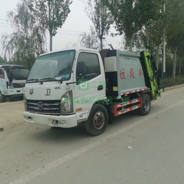 出售一臺凱馬國五藍牌壓縮垃圾車價格不高，歡迎咨詢