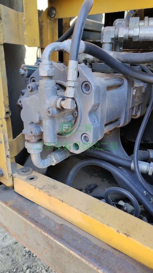 出售二手的沃爾沃140挖掘機，原車條板