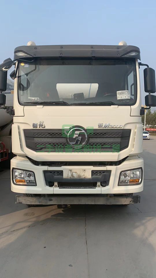 出售兩臺德龍大14方拉16方攪拌車