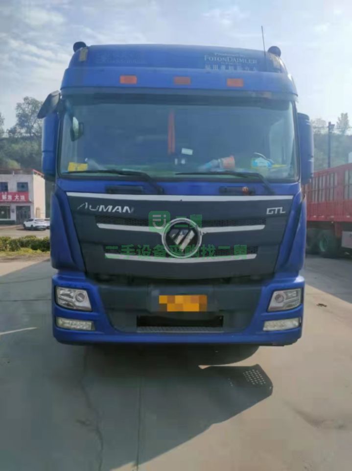 出售17年5月歐曼GTL430馬力半掛牽引車