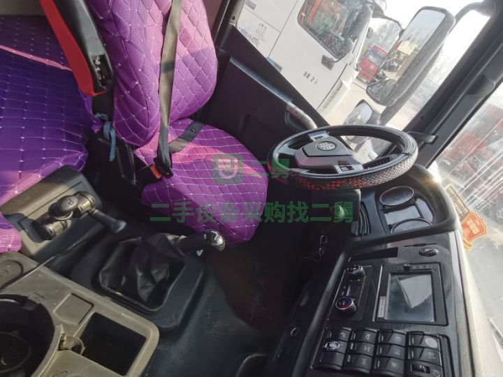 出售精品解放JH6牽引車430馬力