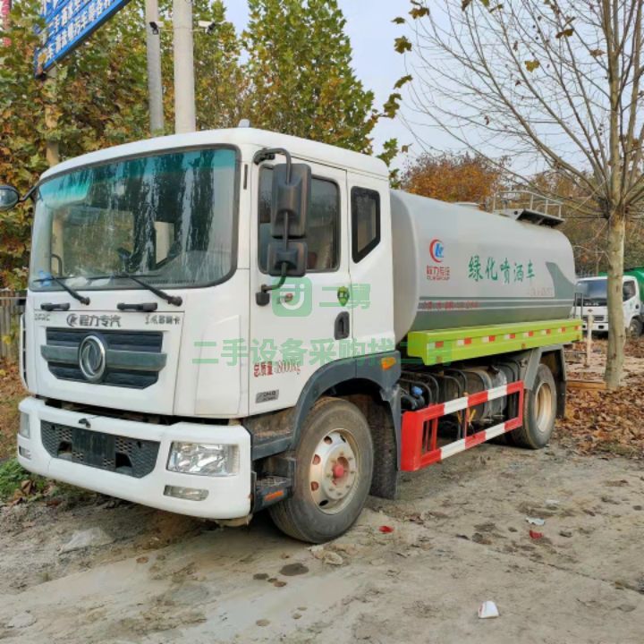 出售一臺國六東風多利卡15立方灑水車