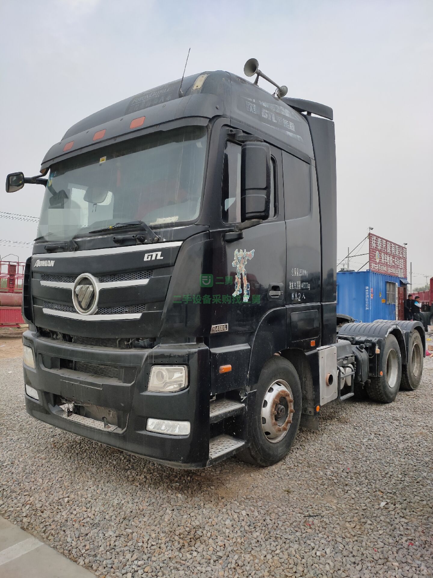 出售二手歐曼雙驅牽引車，2019年車況好手續齊全包過戶