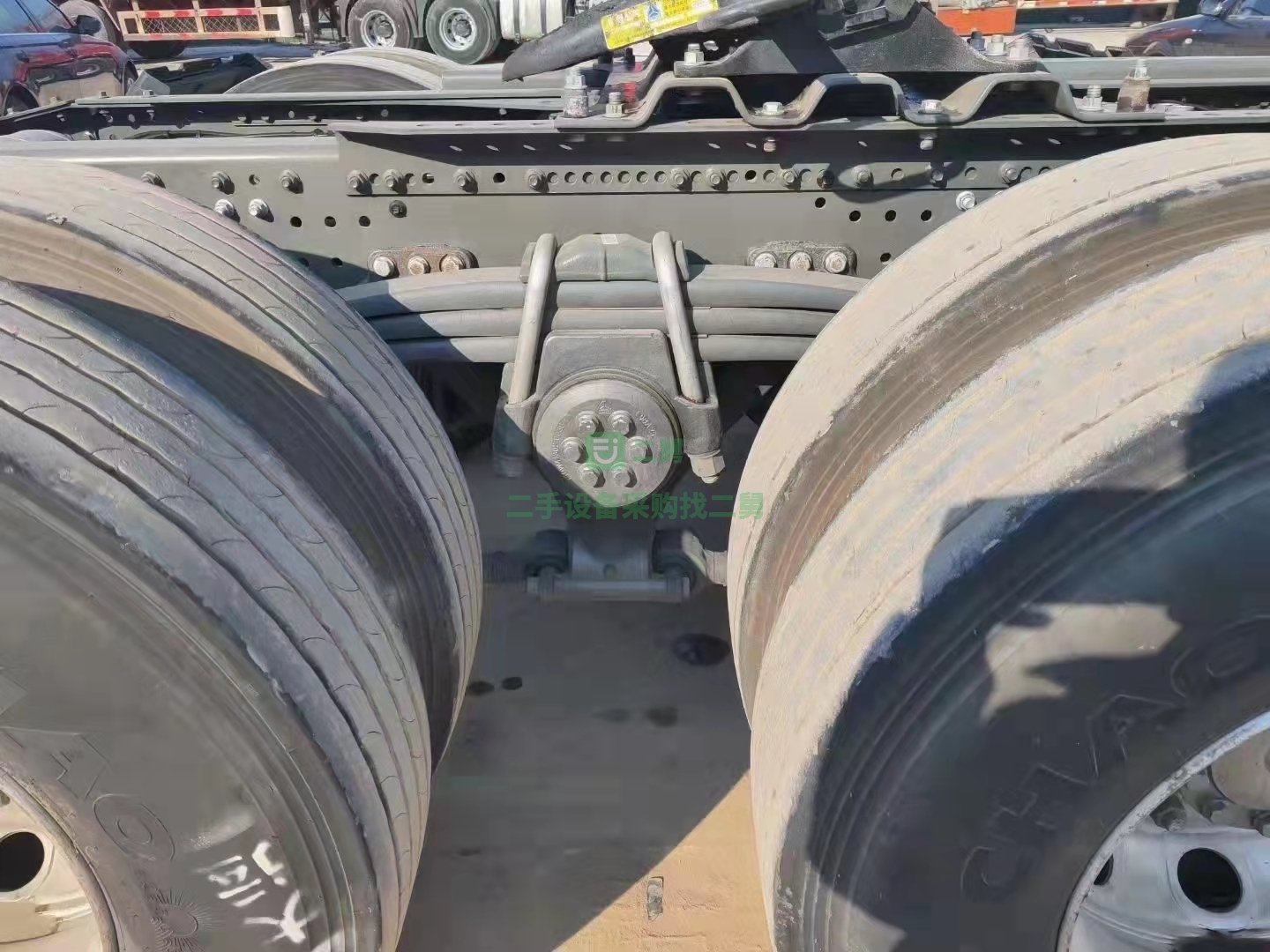 出售一臺汽貿扣押的汕德卡牽引車國五排放480馬力自動擋