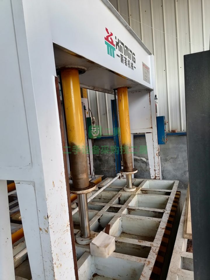 河北出售二手八成新的冷壓機