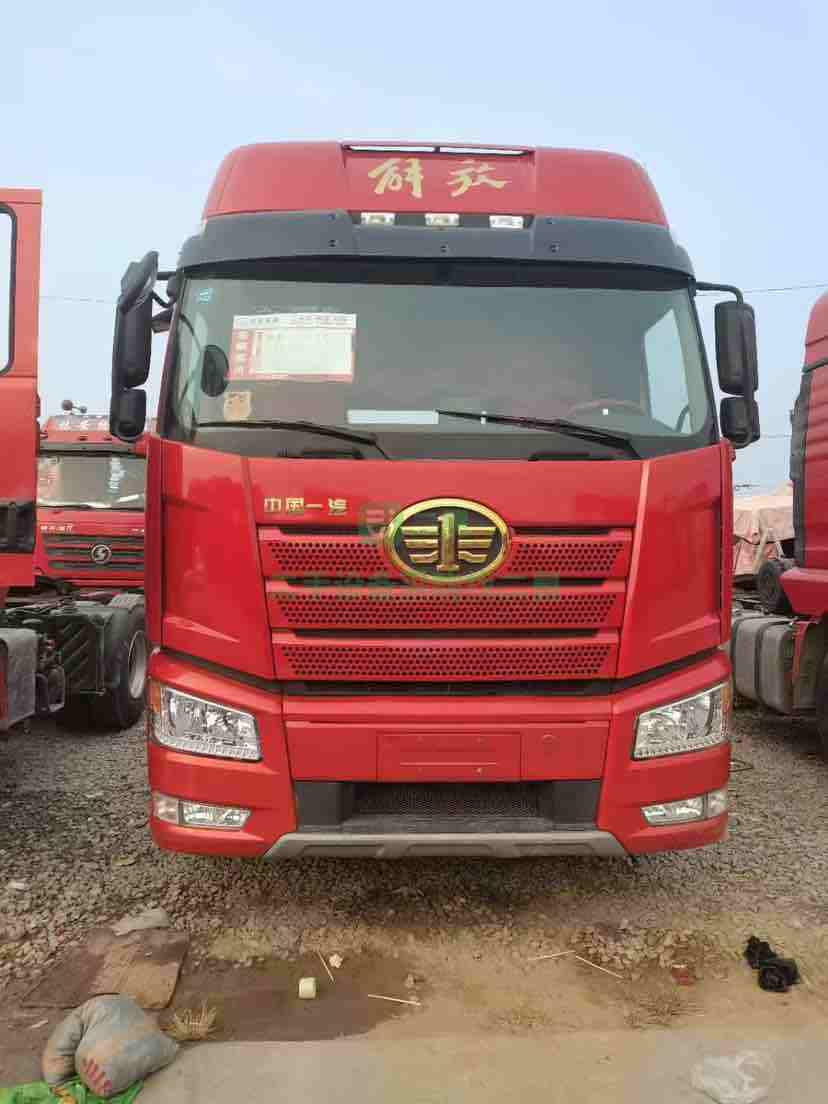 出售19年解放J6P領航版460馬力牽引車，手續齊全包提檔過戶，可分期