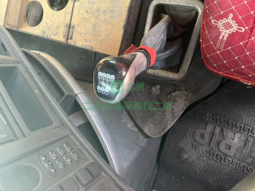 出售18年重體豪沃540馬力牽引車，包提檔