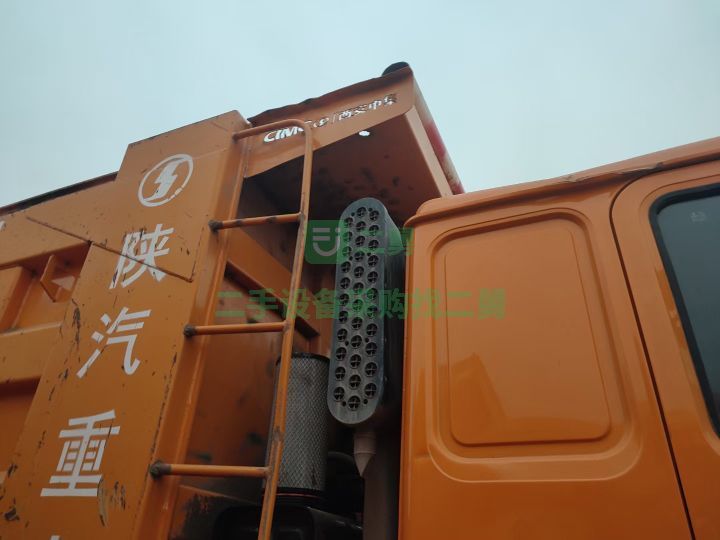 山西出售19年德龍380馬力，西安中集箱土方車