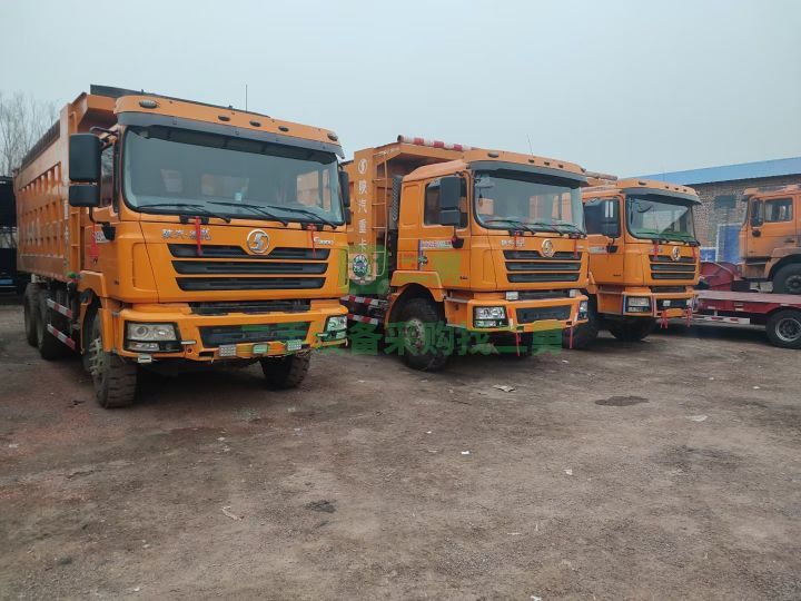 山西出售19年德龍380馬力，西安中集箱土方車
