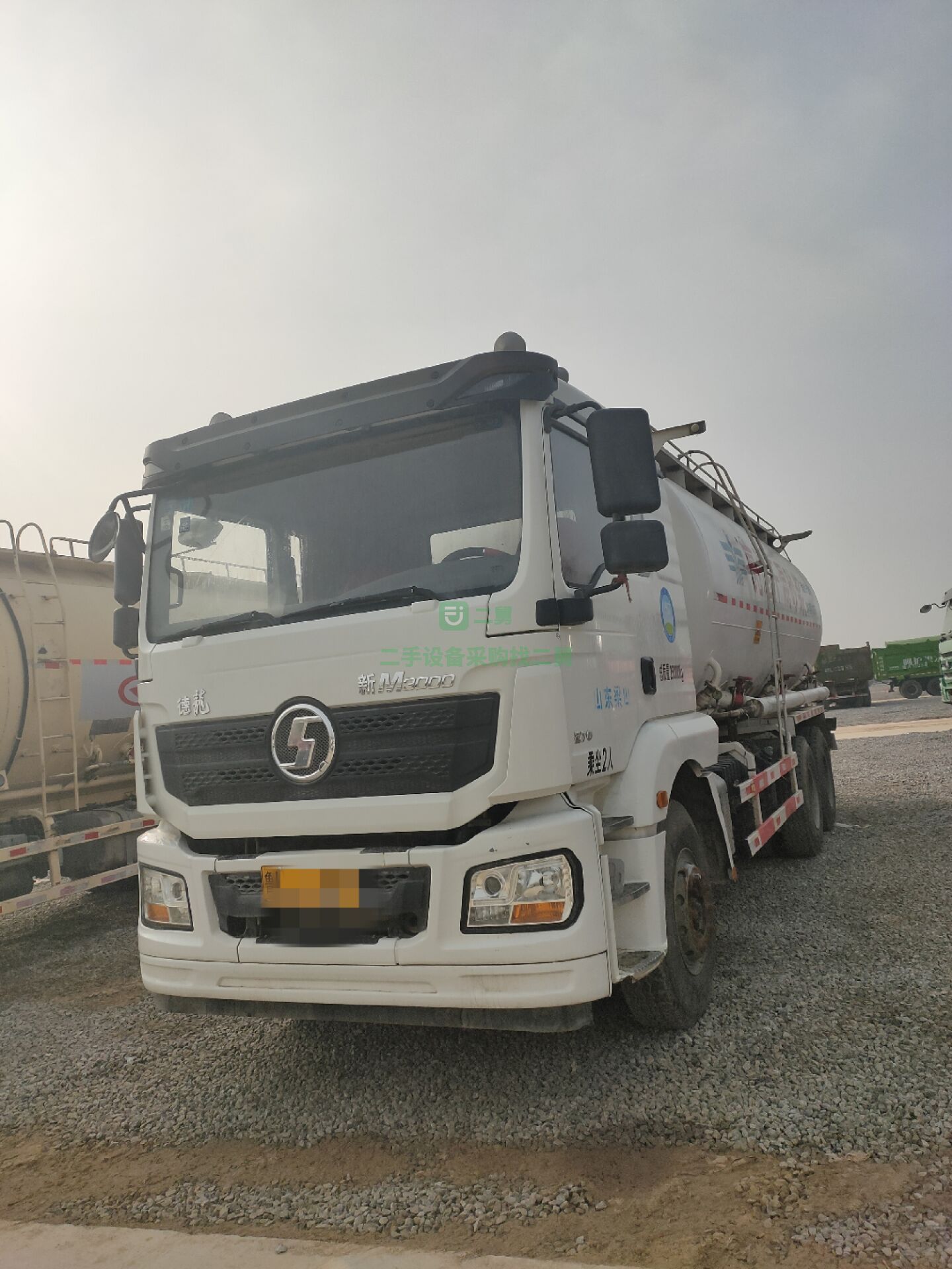 出售二手歐曼德龍豪沃攪拌罐車20立方