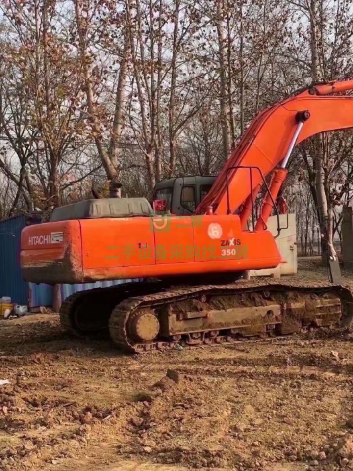 出售二手的日立350-6挖掘機，原裝進口車，車況性能免檢