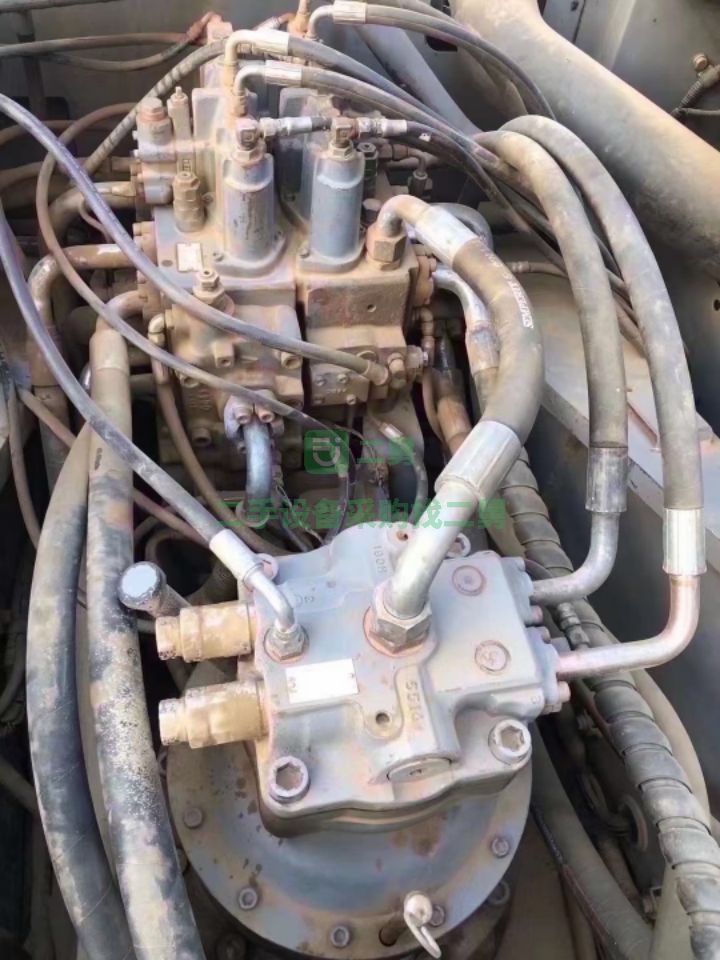 出售二手的日立350-6挖掘機，原裝進口車，車況性能免檢