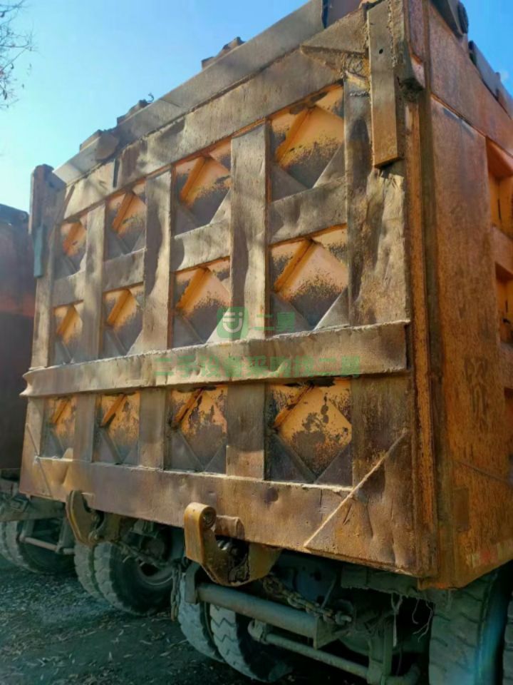 山西18年底黃色豪沃371重汽土方車，原版原漆，輪胎九成新，三大件質保