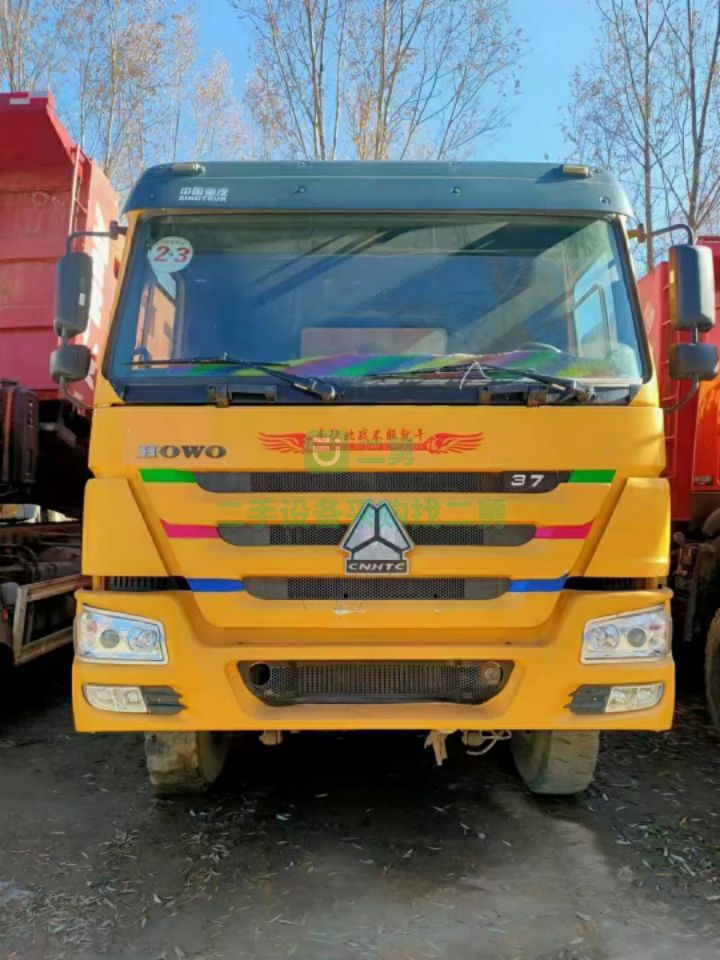 山西出售18年底黃色豪沃371重汽土方車，原版原漆，輪胎九成新，三大件質保