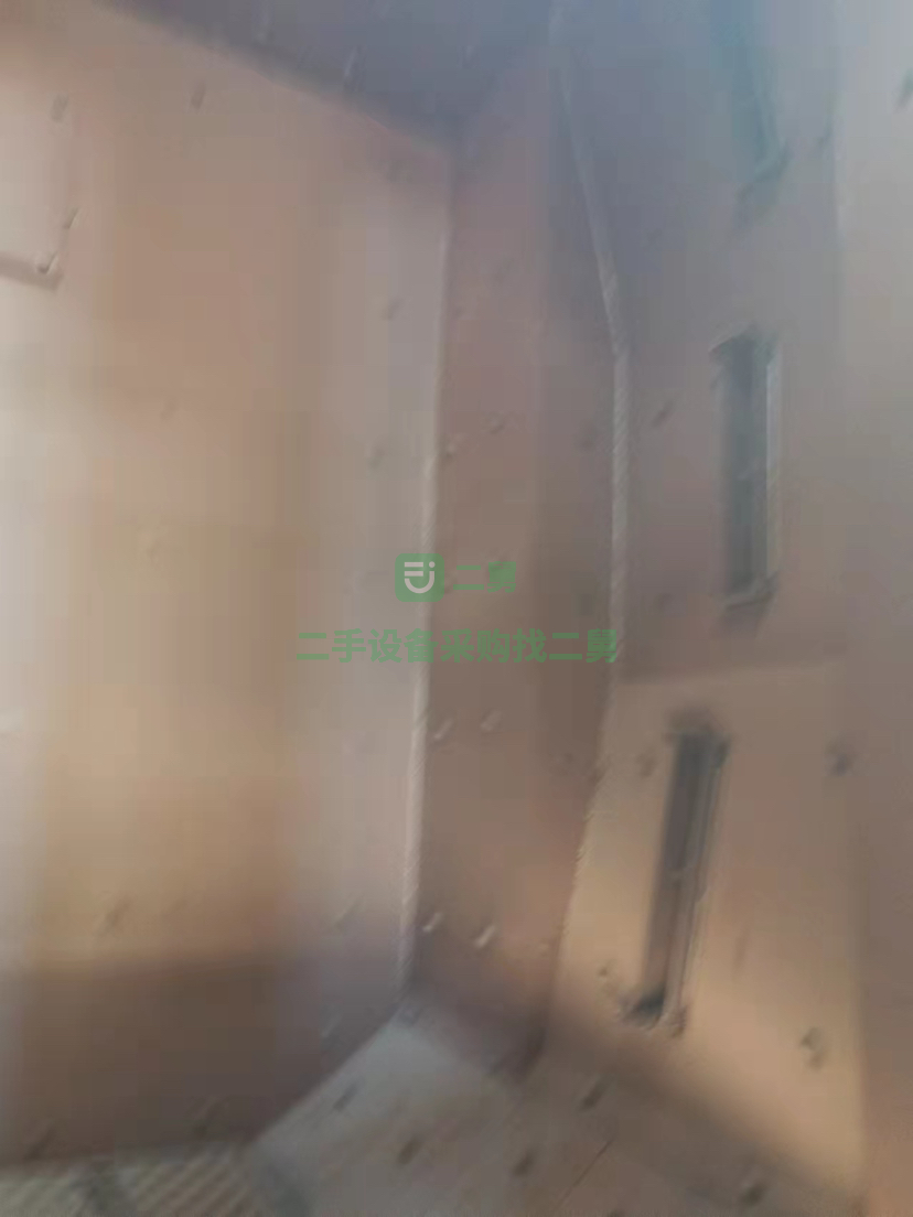出售寬2.5米，高3米，3個11KW拋頭器，單鉤一噸拋丸機