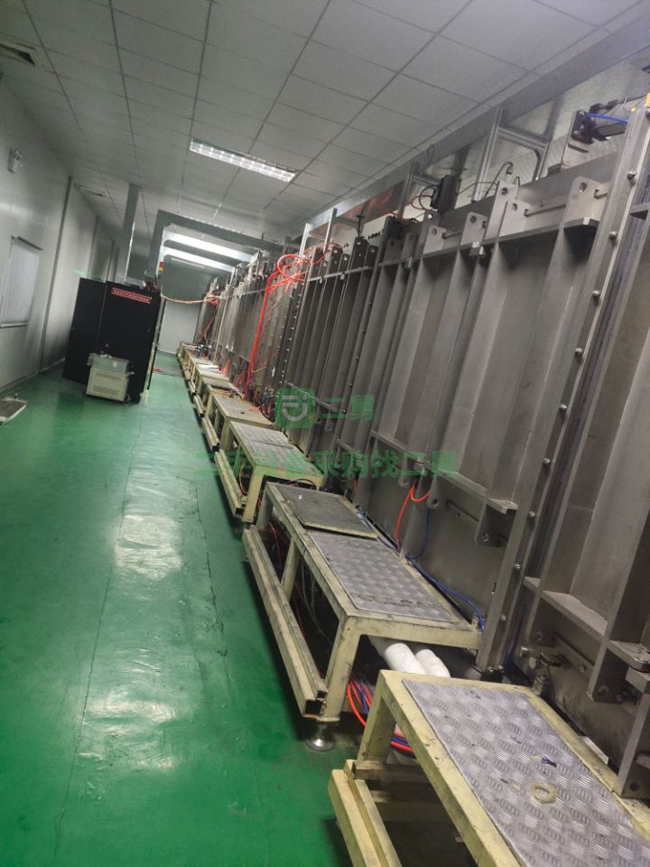 廣東出售LYPVD-5g磁控濺射連續鍍膜線