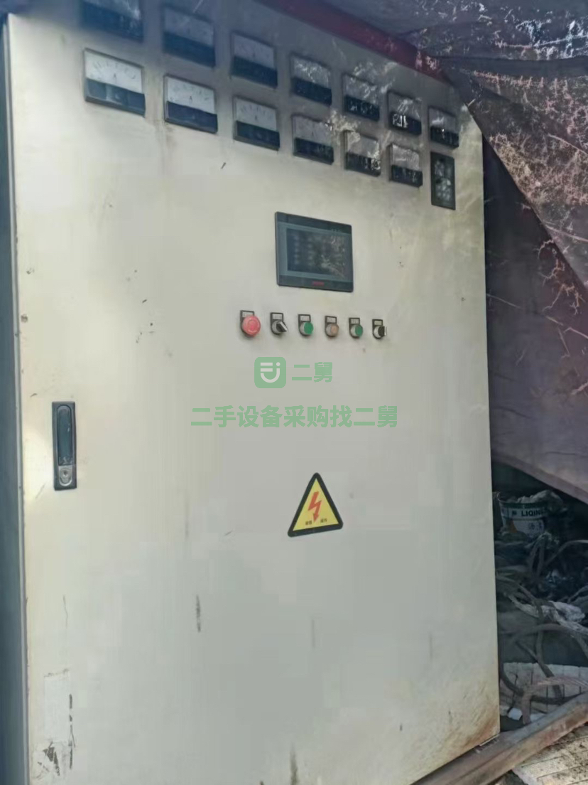 低價出售通過式拋丸機，九成新2020年產，門口寬2.2米，高2.3米，12臺11千瓦拋頭