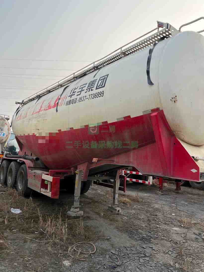 出售19年40方華宇散裝水泥罐車，手續齊全，包提檔過戶