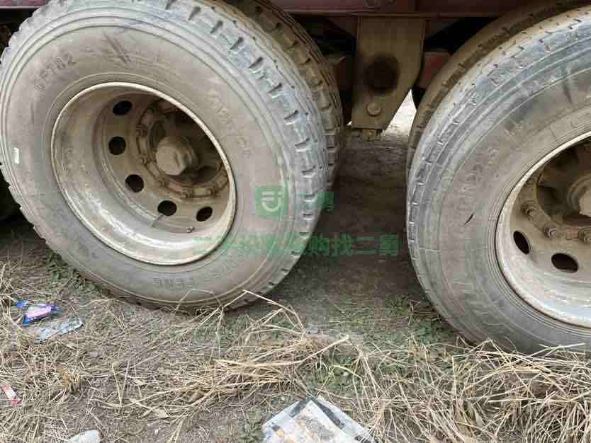 出售19年40方華宇散裝水泥罐車，手續齊全，包提檔過戶