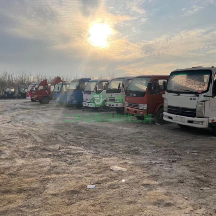 出售二手灑水車吸糞車吸污車消防車工地灑水車