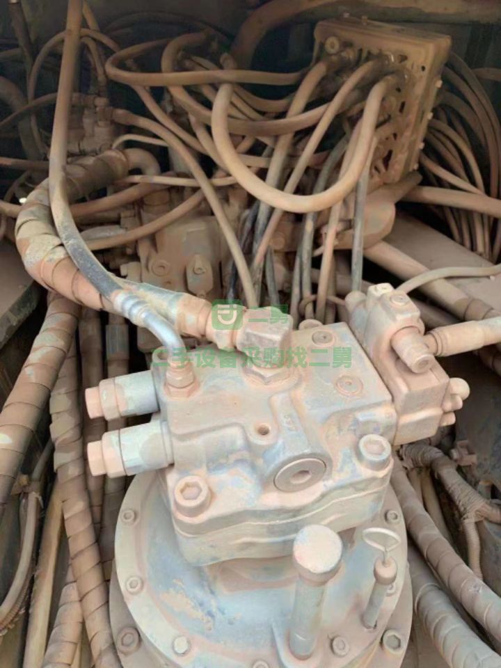 出售頂級進口日歷350H電3、全車原版油漆、原車土方挖斗挖掘機