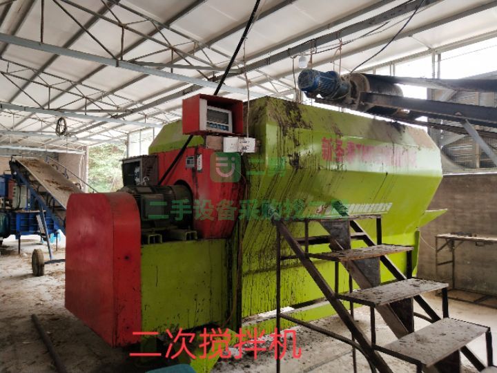 出售桑枝粉碎攪拌發酵打包貯藏設備