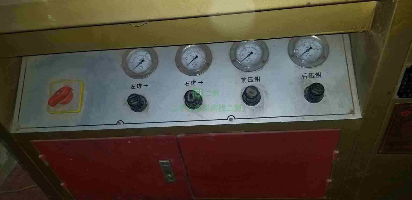 塑鋼門窗設備
