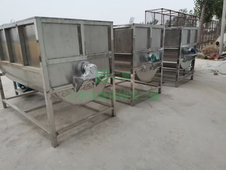 出售304不銹鋼雙螺帶混合機