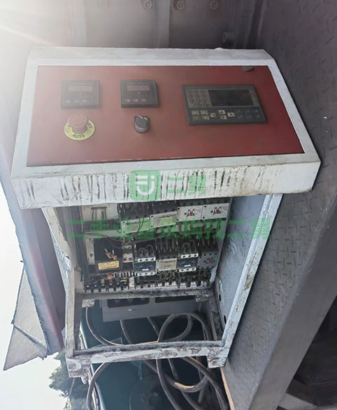 轉讓馬鞍山長鴻產1200型二手撕碎機,45千瓦電機,刀片直徑400厚度50