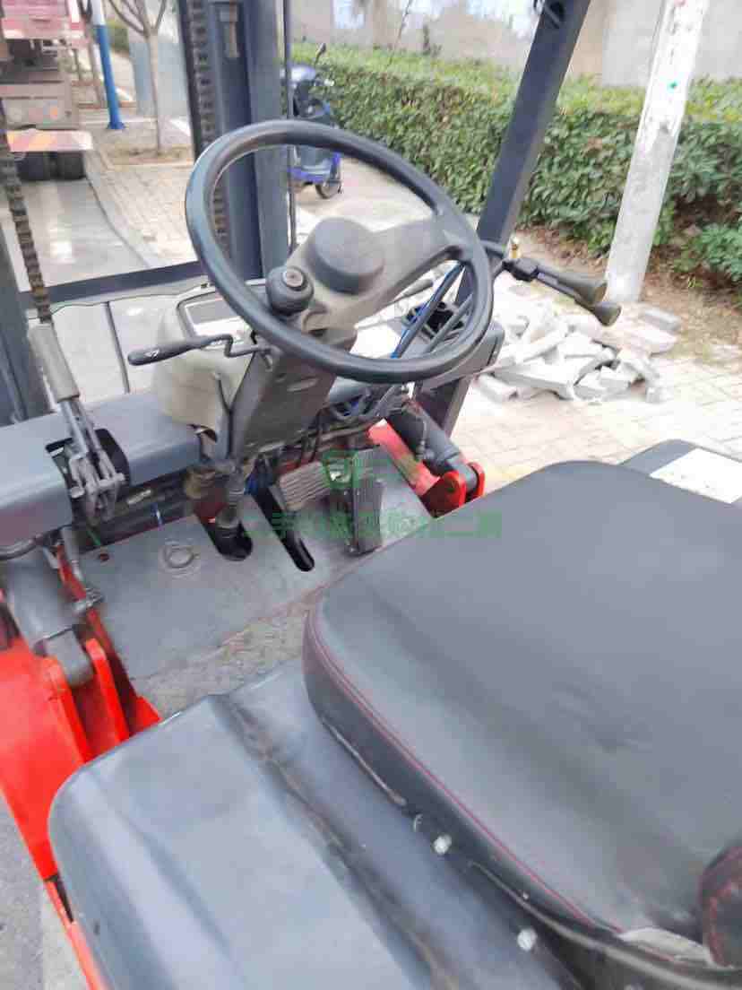 合力精品2噸叉車