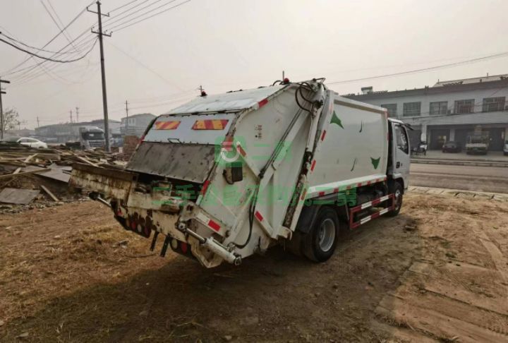 出售國六排放壓縮垃圾車