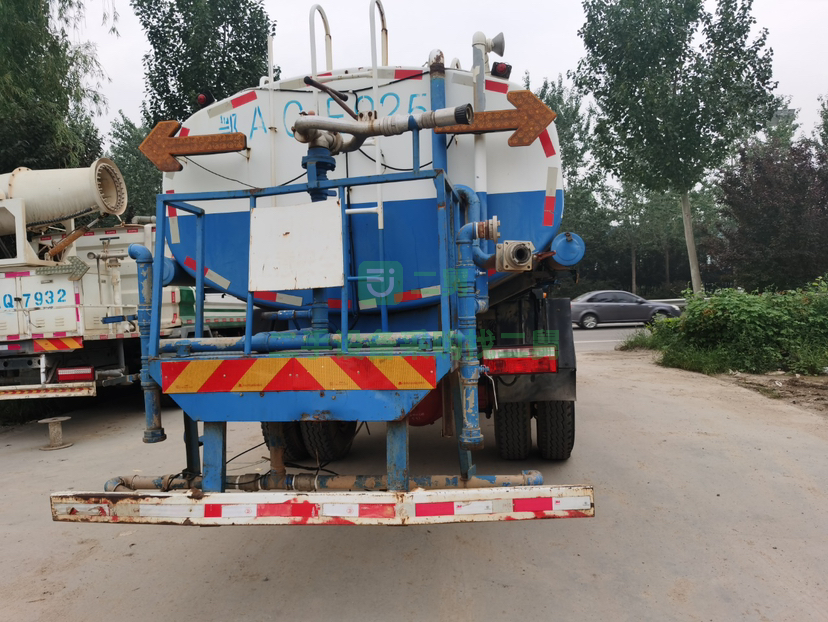 出售15方灑水車