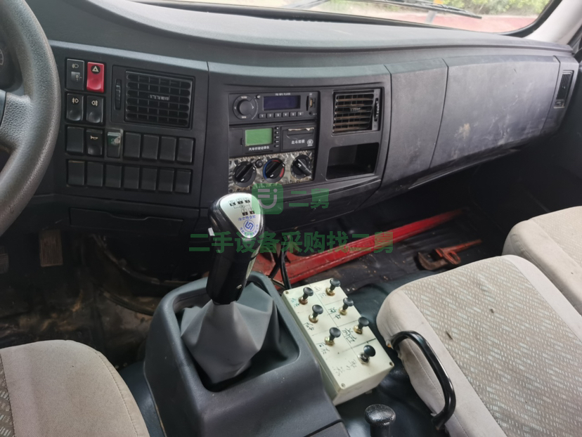出售15方灑水車
