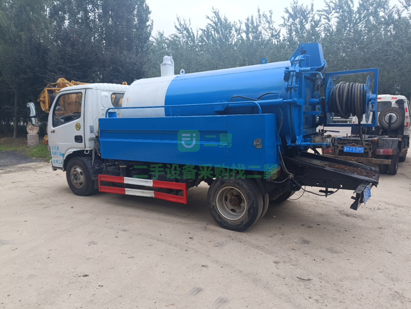 出租國五藍(lán)牌清洗吸污車