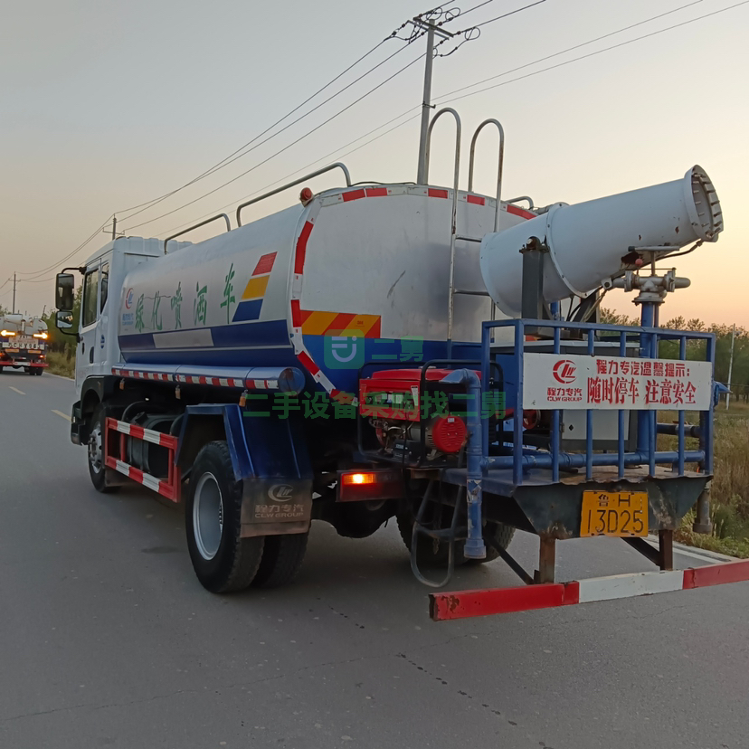 出租東風多利卡12立方灑水車