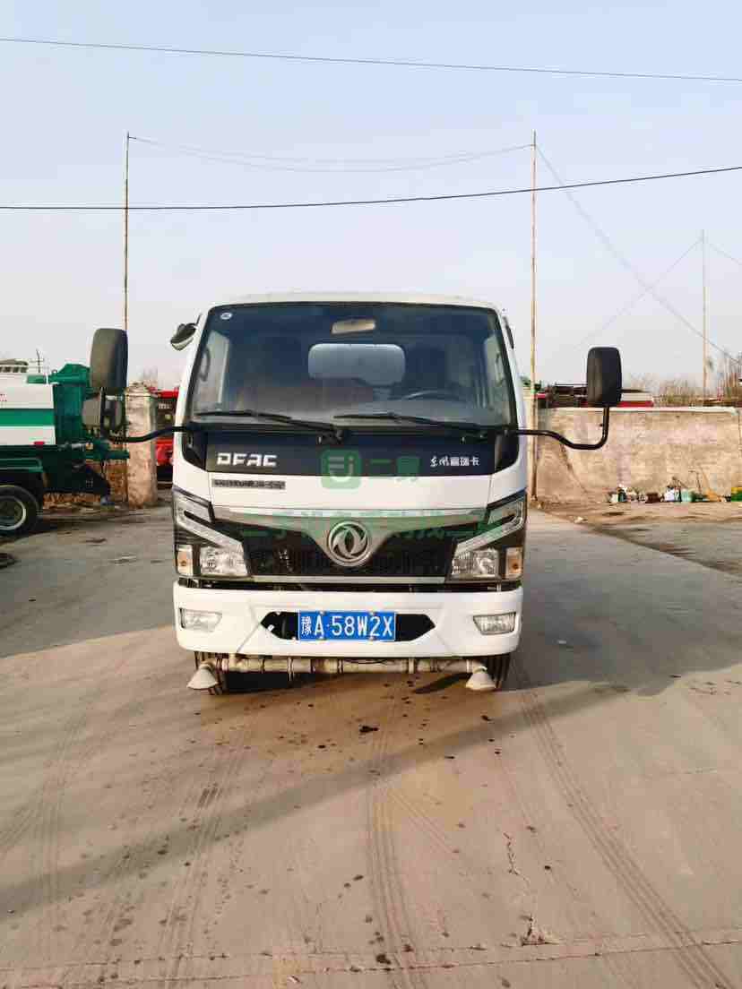 出租國六5方藍牌灑水車