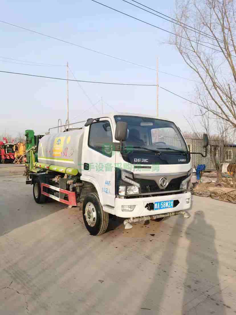 出租國六5方藍牌灑水車