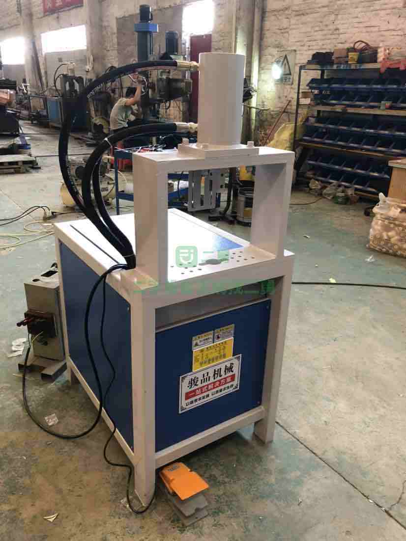 出售不銹鋼沖孔機圓管沖弧機角鐵切斷機鐵管切弧口
