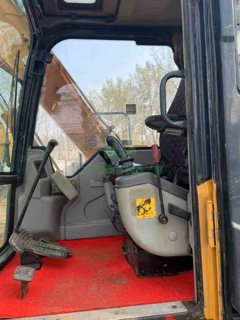 出售雷沃80挖掘機