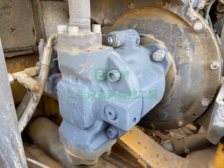 出售農村自用的徐工60挖掘機