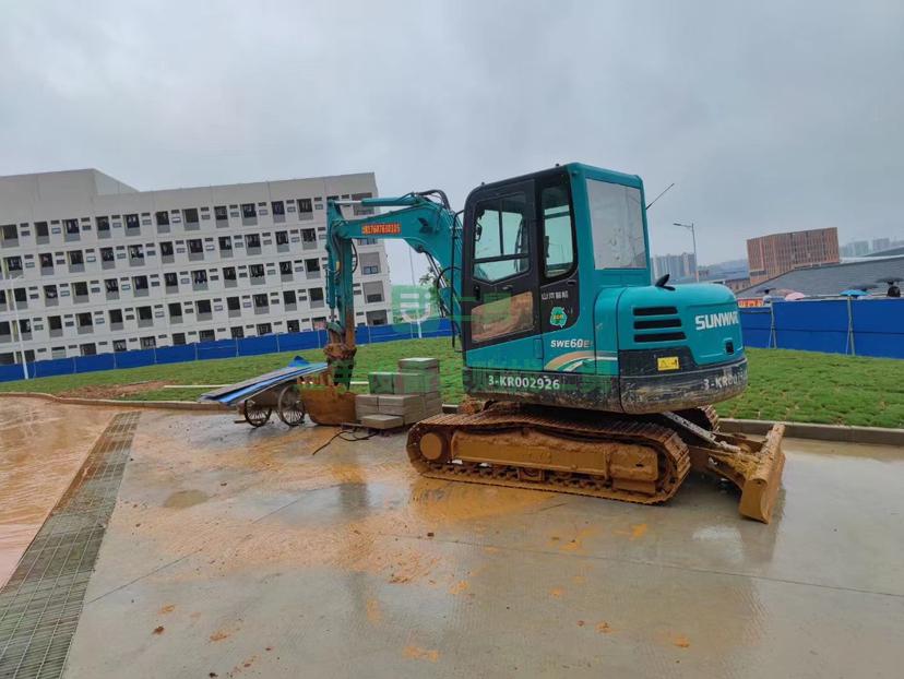 出售山河智能60挖掘機