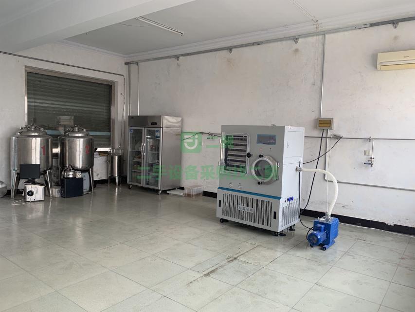 全新1平方凍干機二臺 全新0.5噸二級純水機一臺