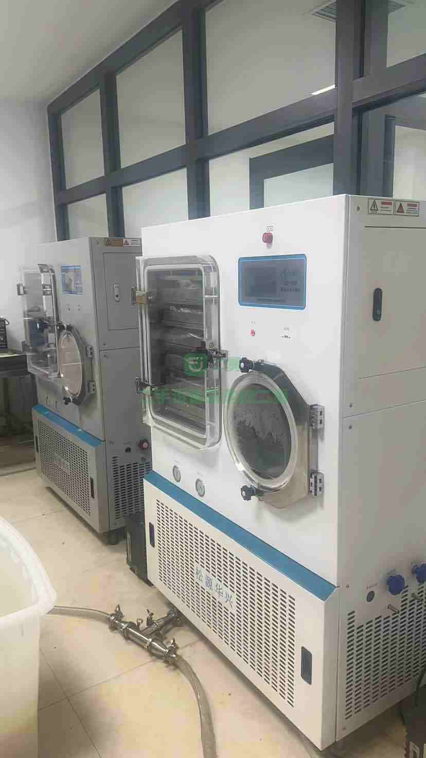 出售全新1平方凍干機二臺 全新0.5噸二級純水機一臺
