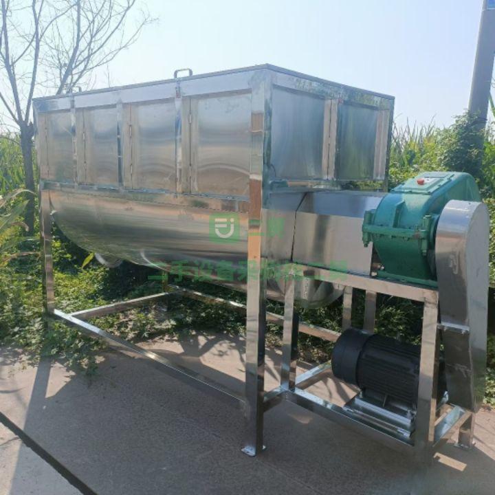 出售4噸不銹鋼螺帶混合機(jī)