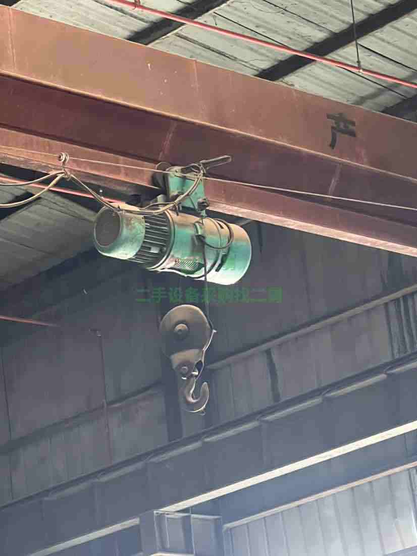 由于廠房要拆遷，急售行車一臺，價格可議